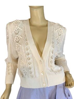 EL JEUNE VINTAGE JAPANESE CREAMY WHITE POMPOM ACCENT V NECK CARDIGAN SWEATER (L)
